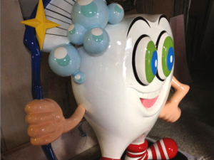 歯科医院キャラクターオブジェ